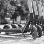 E-Scooter am Wegrand